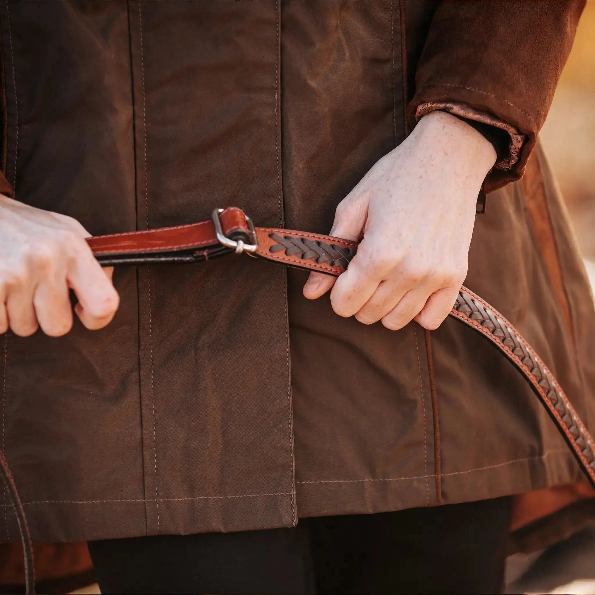 Extendable Leather Dog Lead - Welligogs