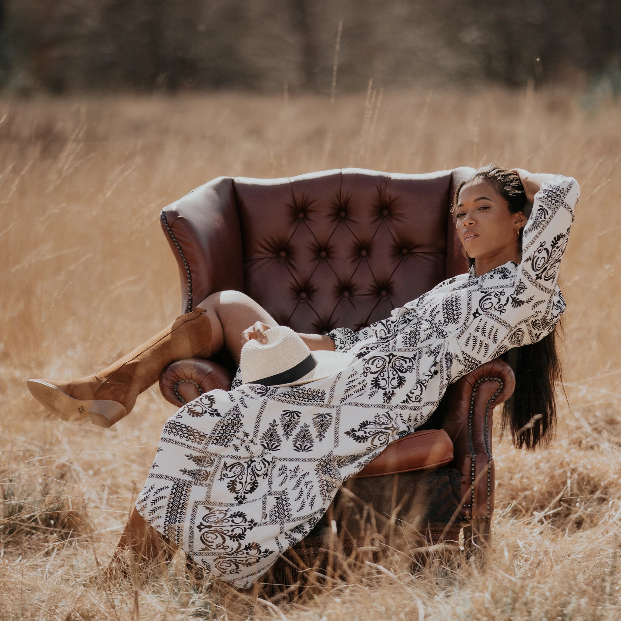 Josephine Black/White Dress - Welligogs