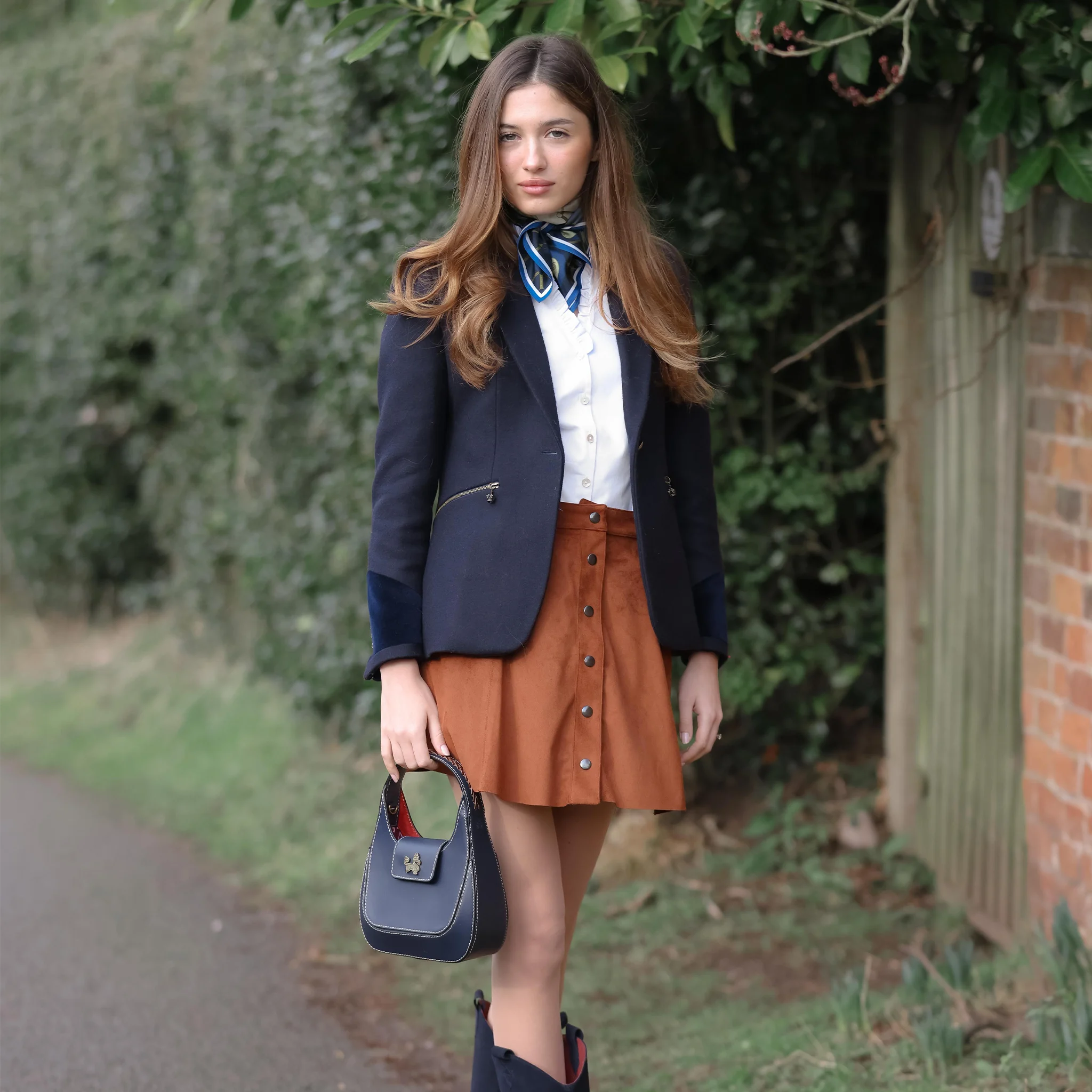 Phillipa Navy Leather Handbag - Welligogs