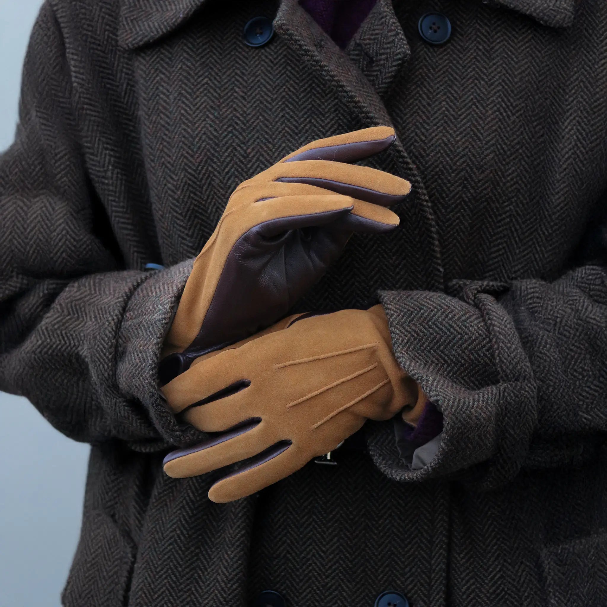 Leather & Suede Camel Driving Gloves