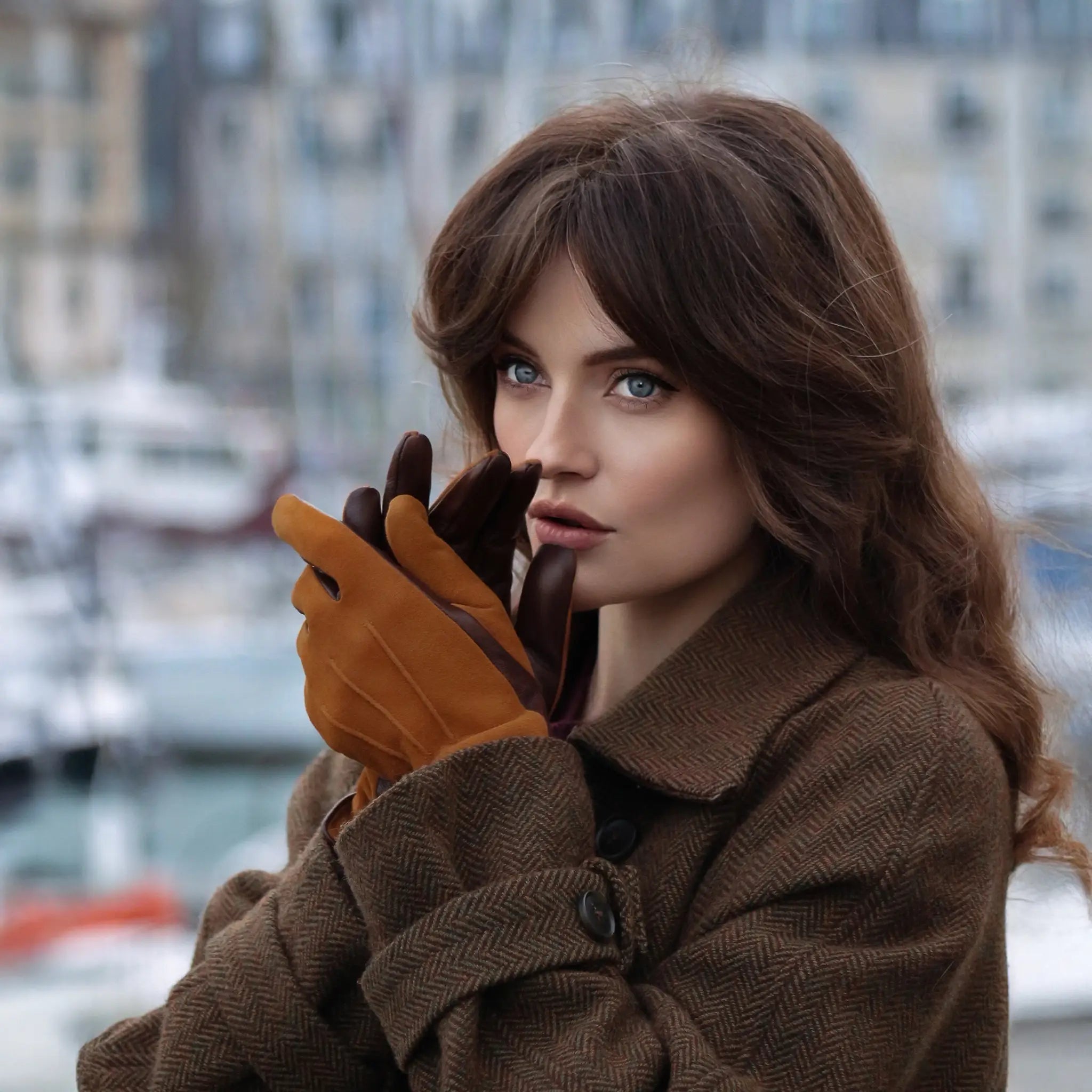 Leather & Suede Camel Driving Gloves