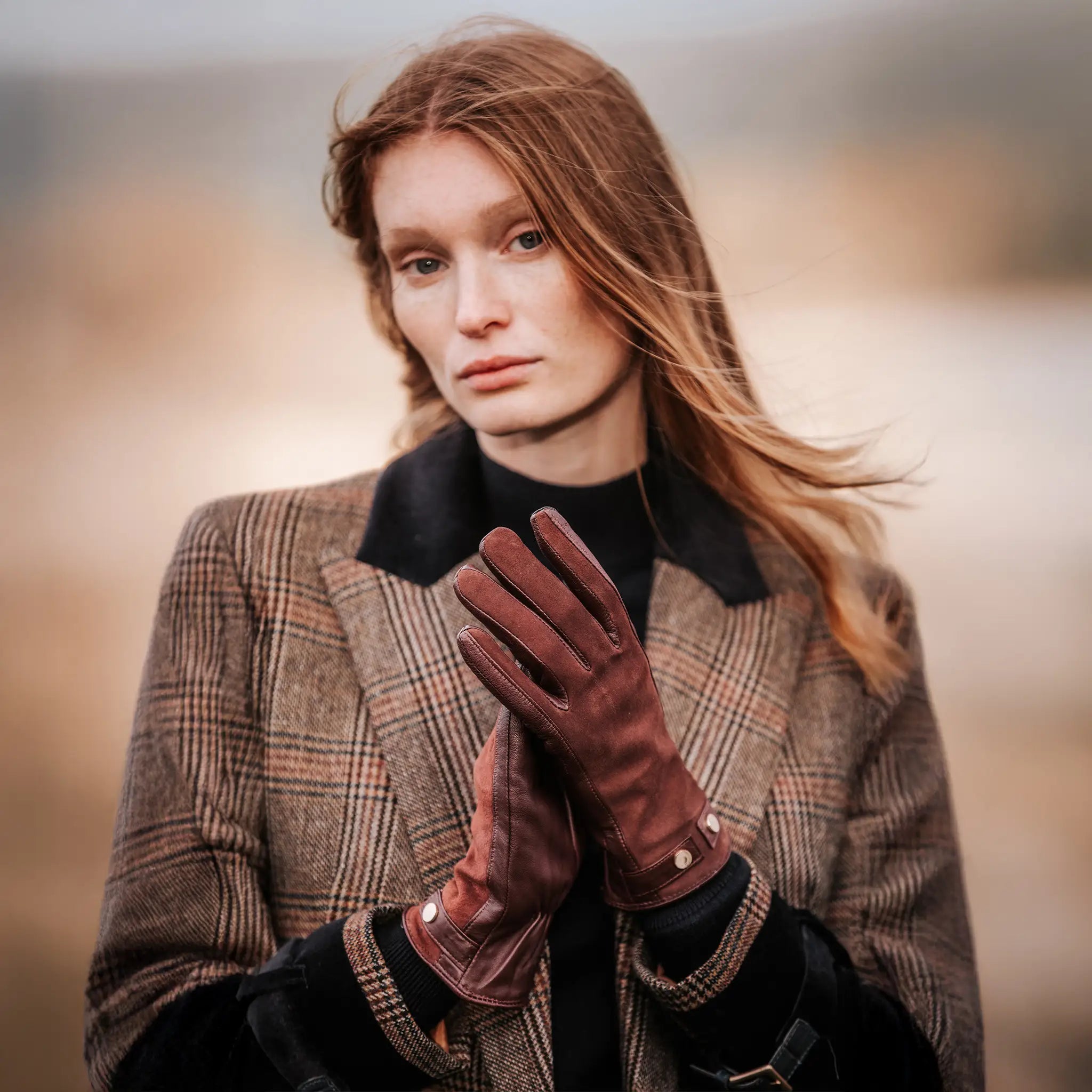 Leather & Suede Burgundy Gloves